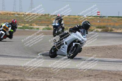 media/May-29-2023-Lets Ride (Mon) [[943717a907]]/B Group/1220pm (Grapevine)/